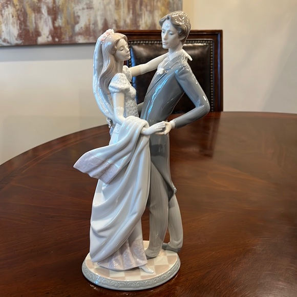 Lladro | Art | I Love You Truly Couple Figurine | Poshmark